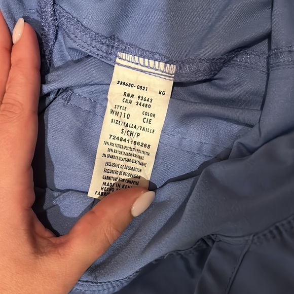 Cherokee Cargo Scrub pants - Picture 4 of 4